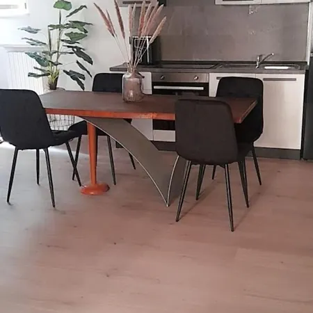Manara 10 Apartment *